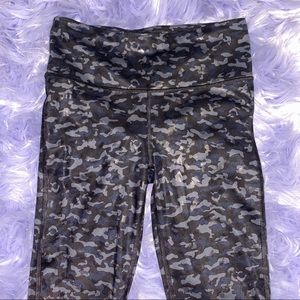 Gap Fit Regular Black Camouflage Leggings